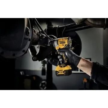 DeWALT 1/2 in 12V, 5Ah Cordless Impact Wrench - DCF901P1-QW product image