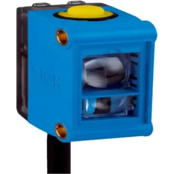 SICK Colour Sensors 15 m, LED IO-Link, Push Pull, 100 mA, 24 V dc, IP67 - 1122735 product image