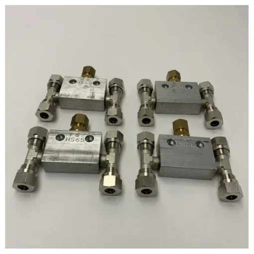 <p>Vetus HS65 Hydraulic Overflow Valve for HTPP Pumps 4x</p> product image