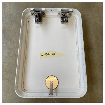 Custom Line Marine Vertical Gunwale Flat Hatch White - 425480 product image